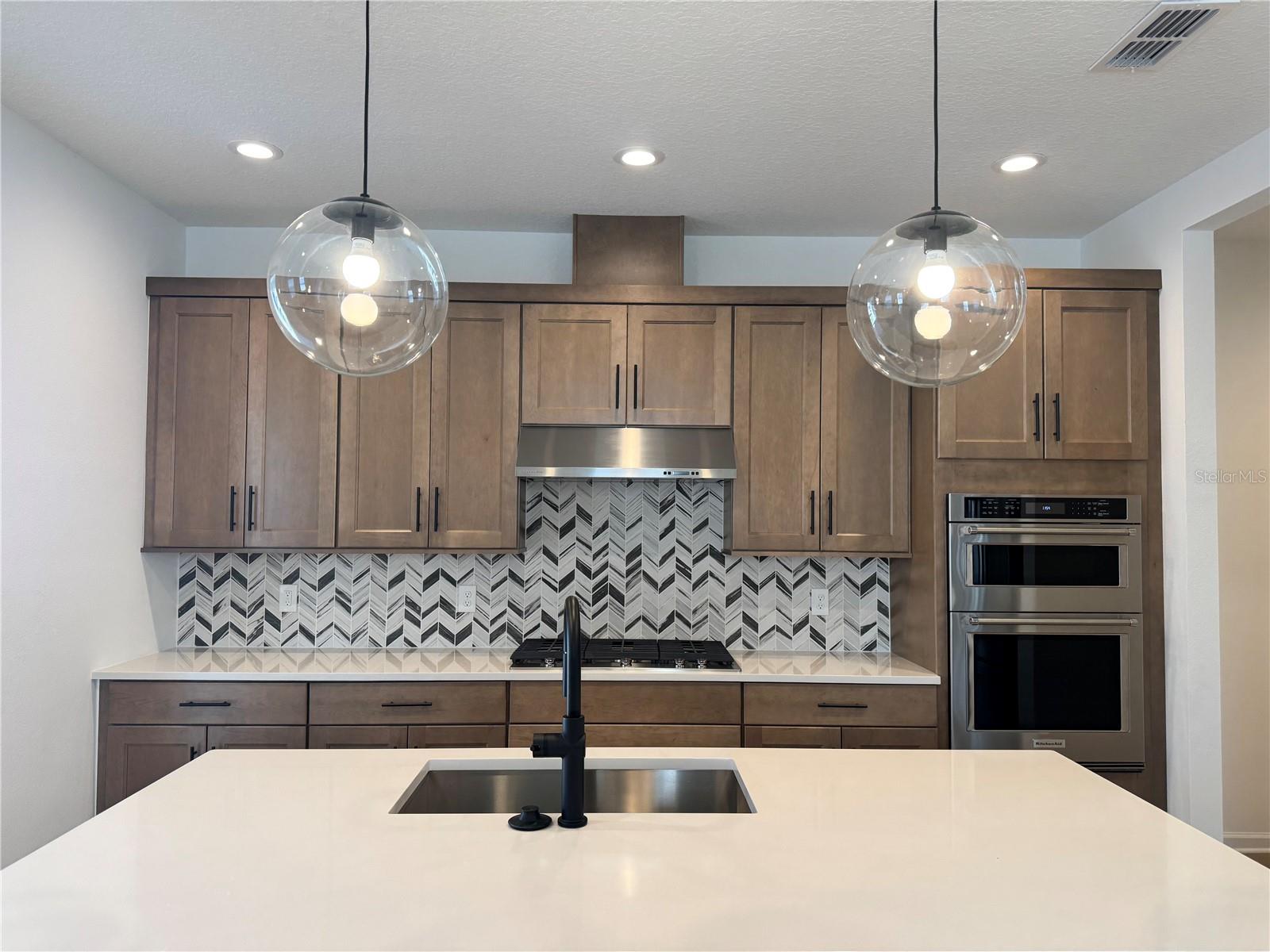 Image 13 of 45 For 1821 Crowncrest Drive