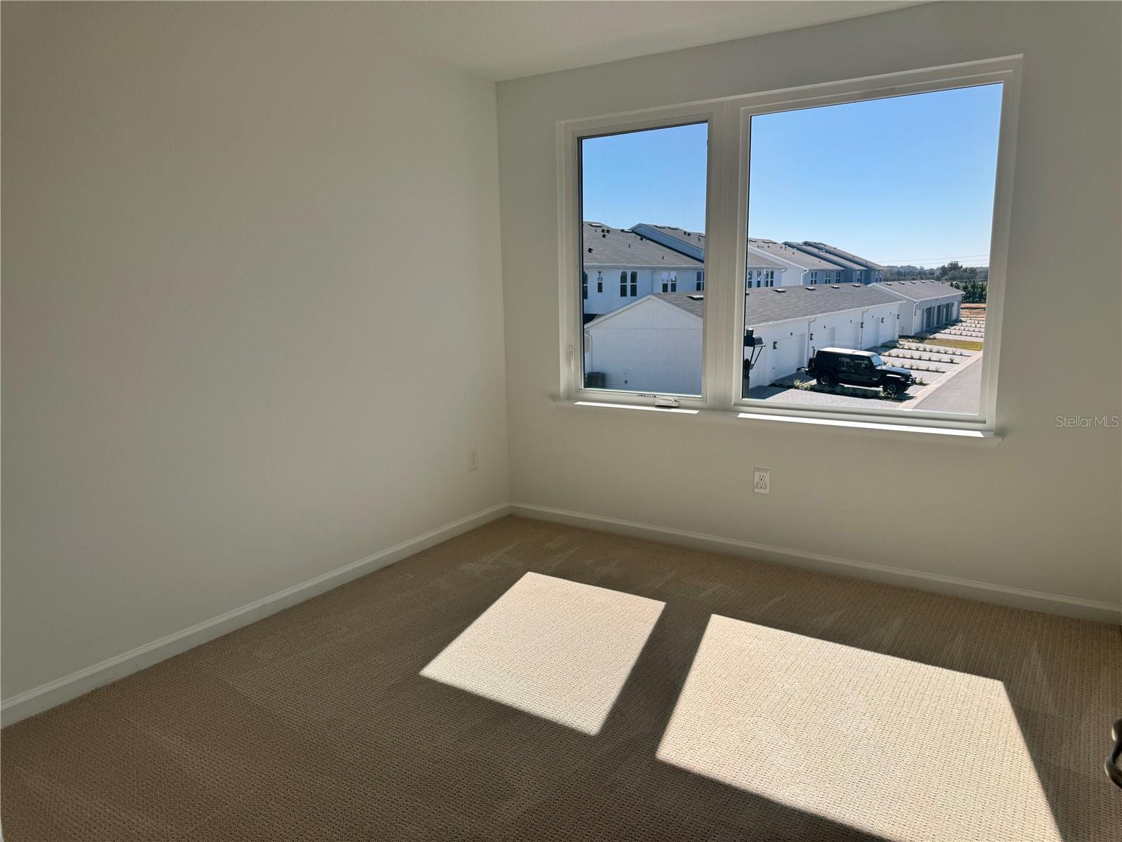 Image 31 of 45 For 1821 Crowncrest Drive