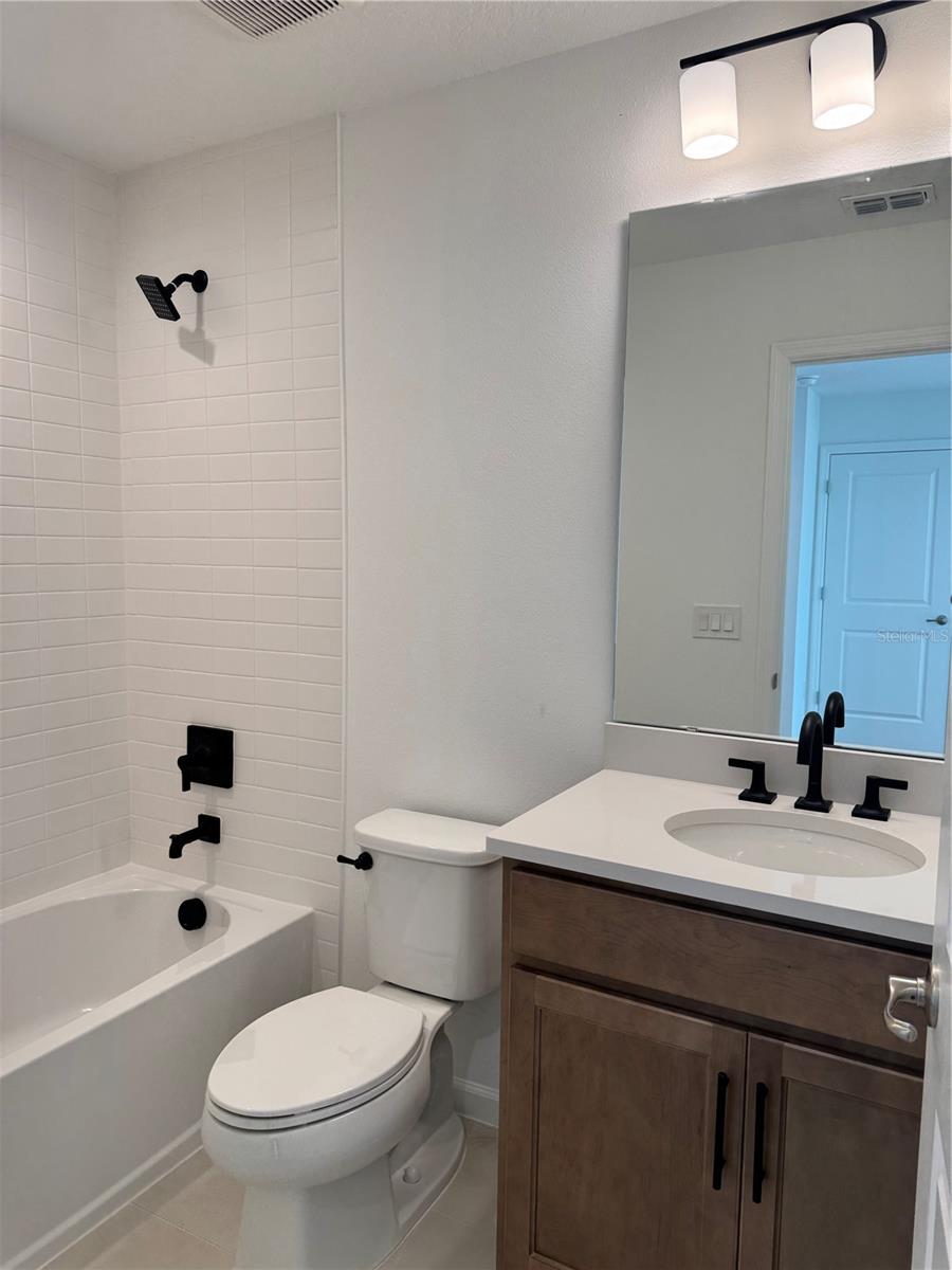 Image 32 of 45 For 1821 Crowncrest Drive