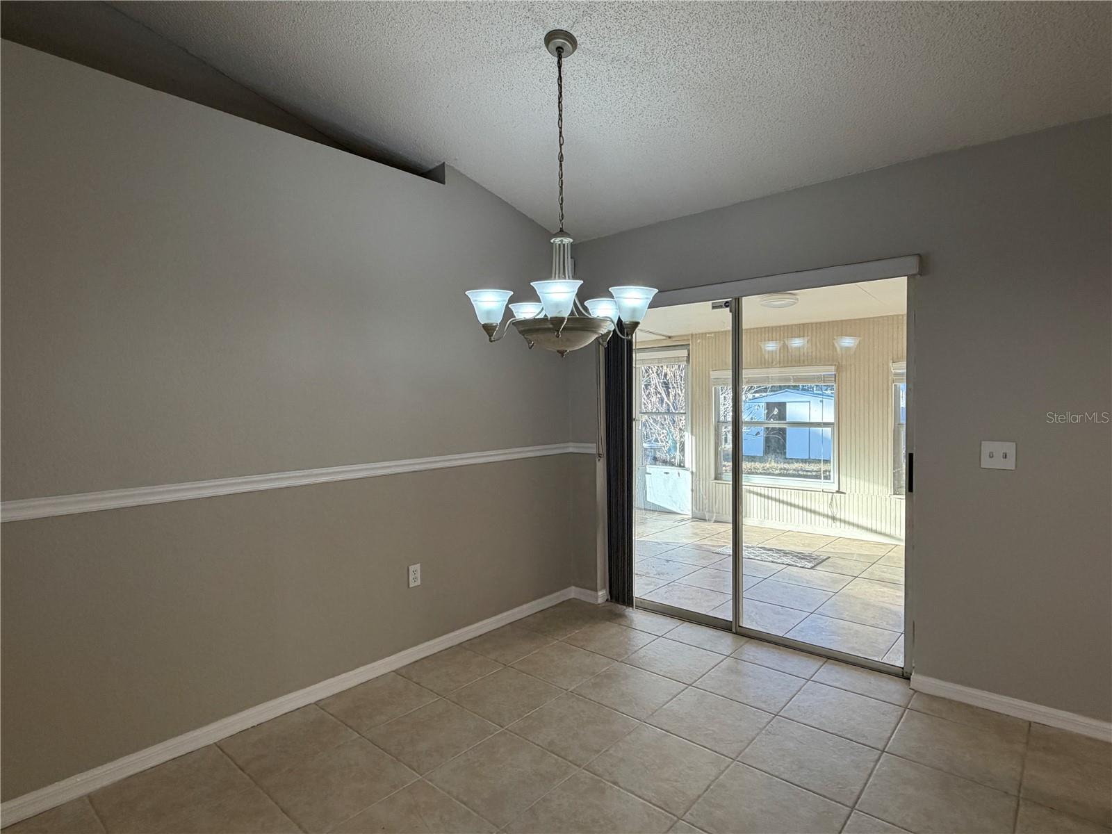 Image 14 of 24 For 375 Kaila Court