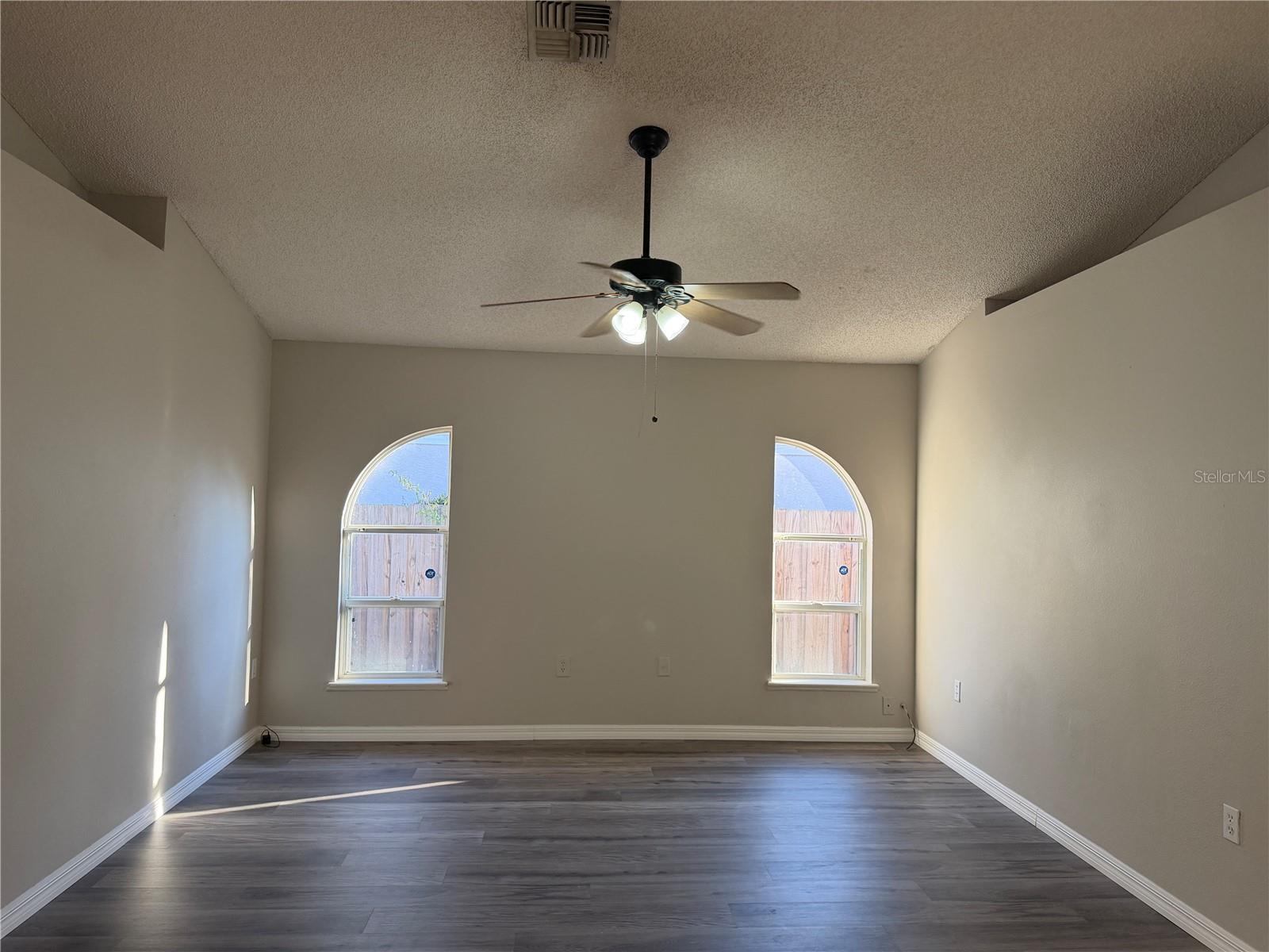 Image 21 of 24 For 375 Kaila Court