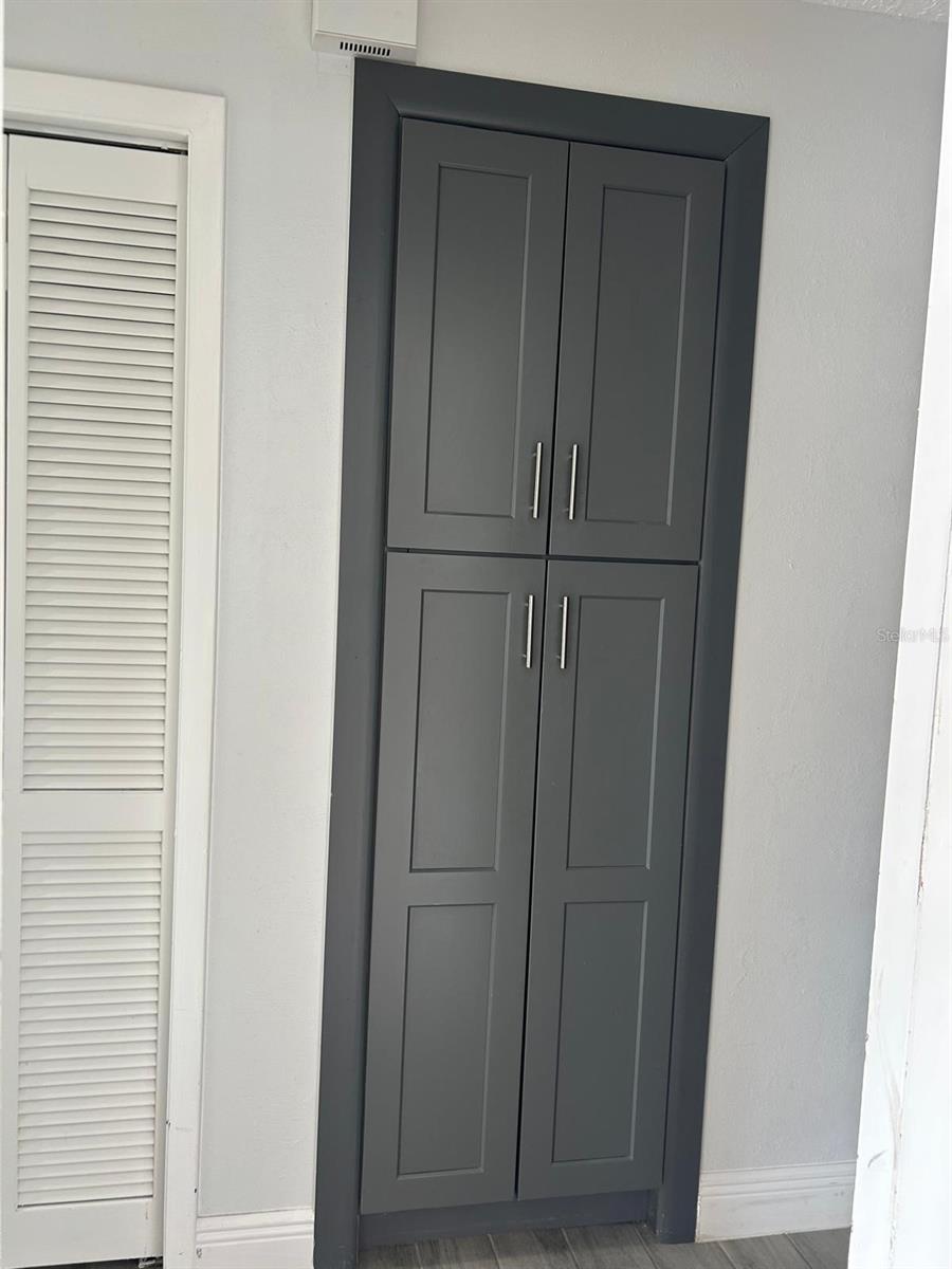 Image 17 of 20 For 9739 Poplarwood Court