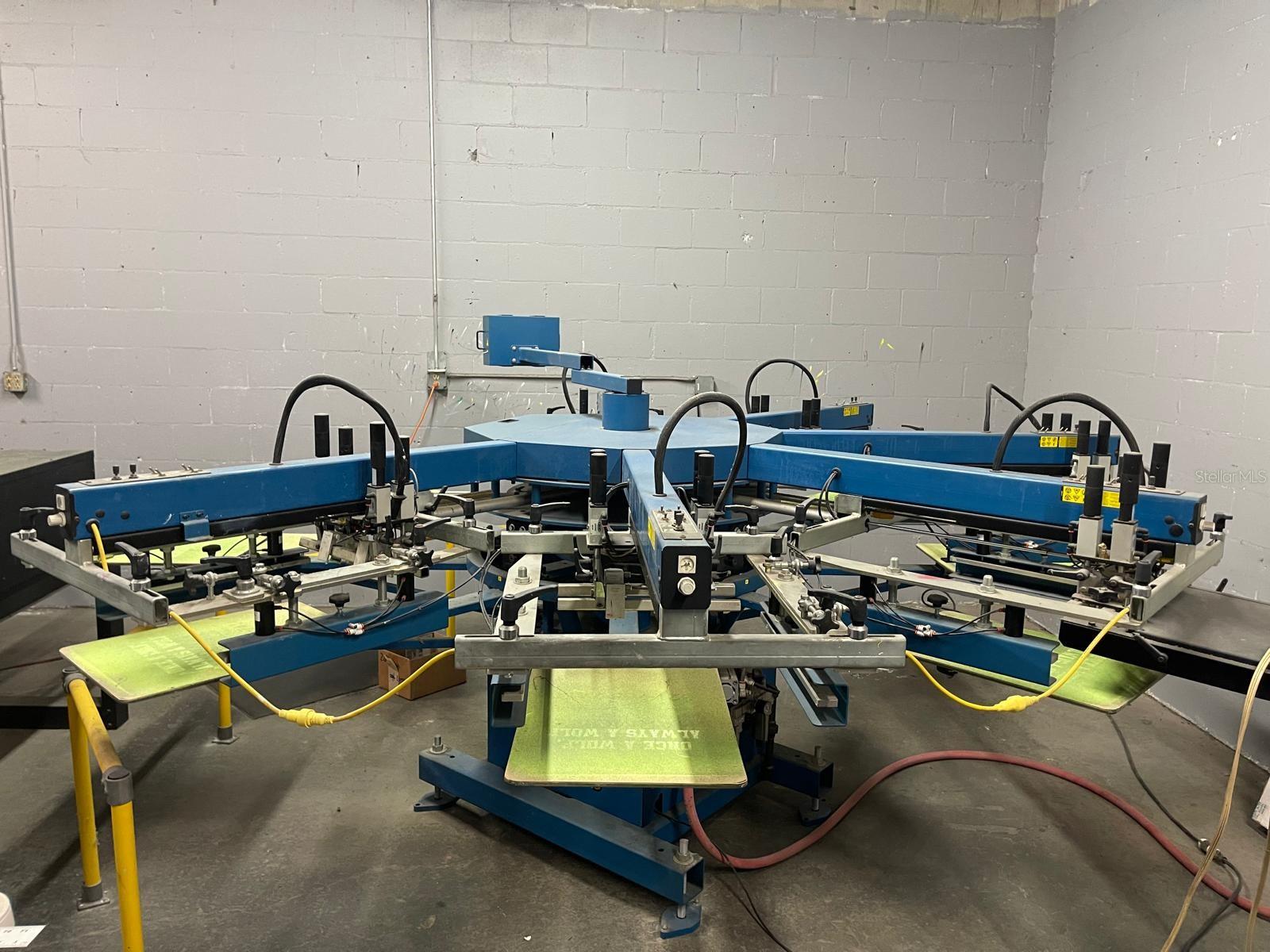 Image 8 of 14 For 2830 Forsyth Road