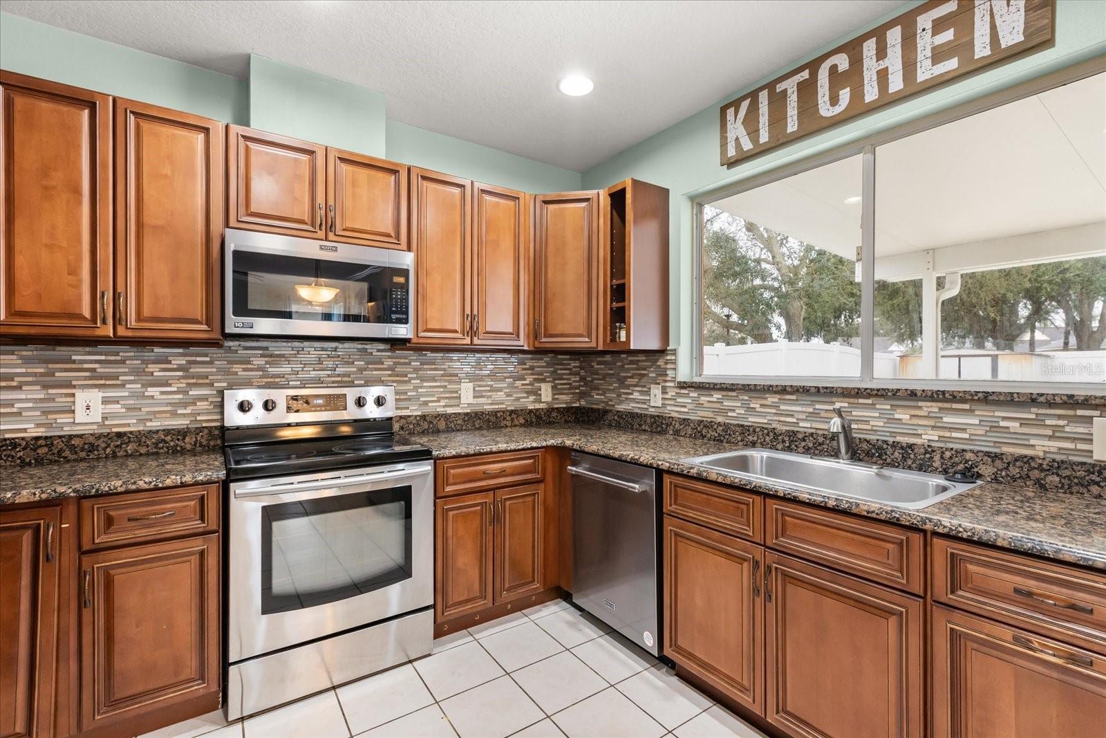 Image 9 of 35 For 616 Buckingham Drive