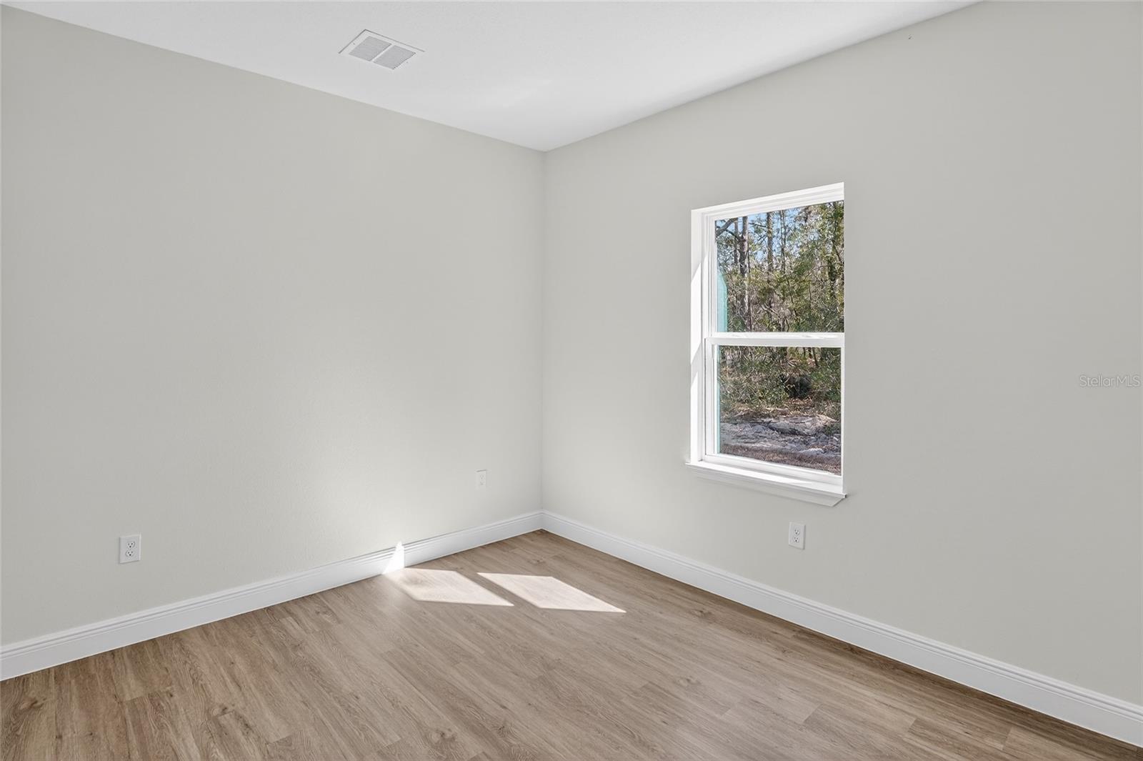 Image 12 of 22 For 9690 Cortlandt Drive