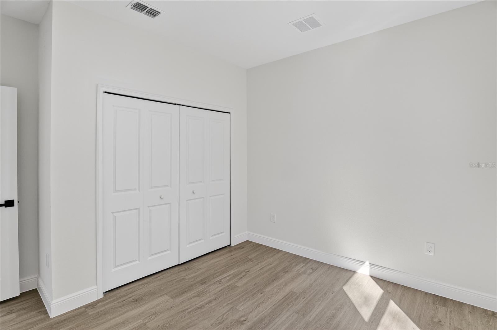 Image 13 of 22 For 9690 Cortlandt Drive