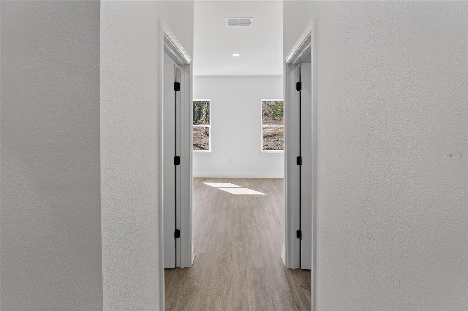 Image 17 of 22 For 9690 Cortlandt Drive