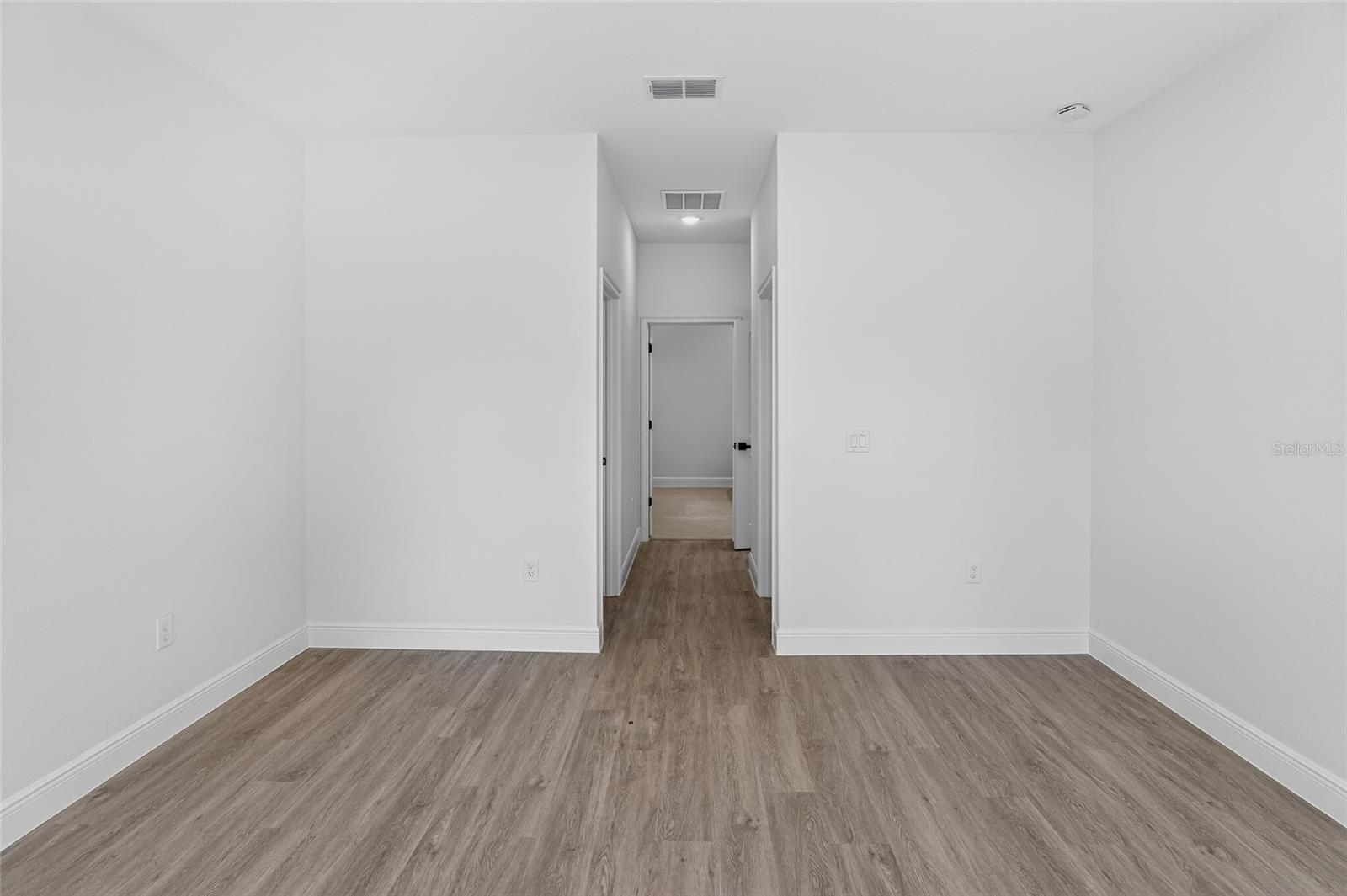 Image 20 of 22 For 9690 Cortlandt Drive