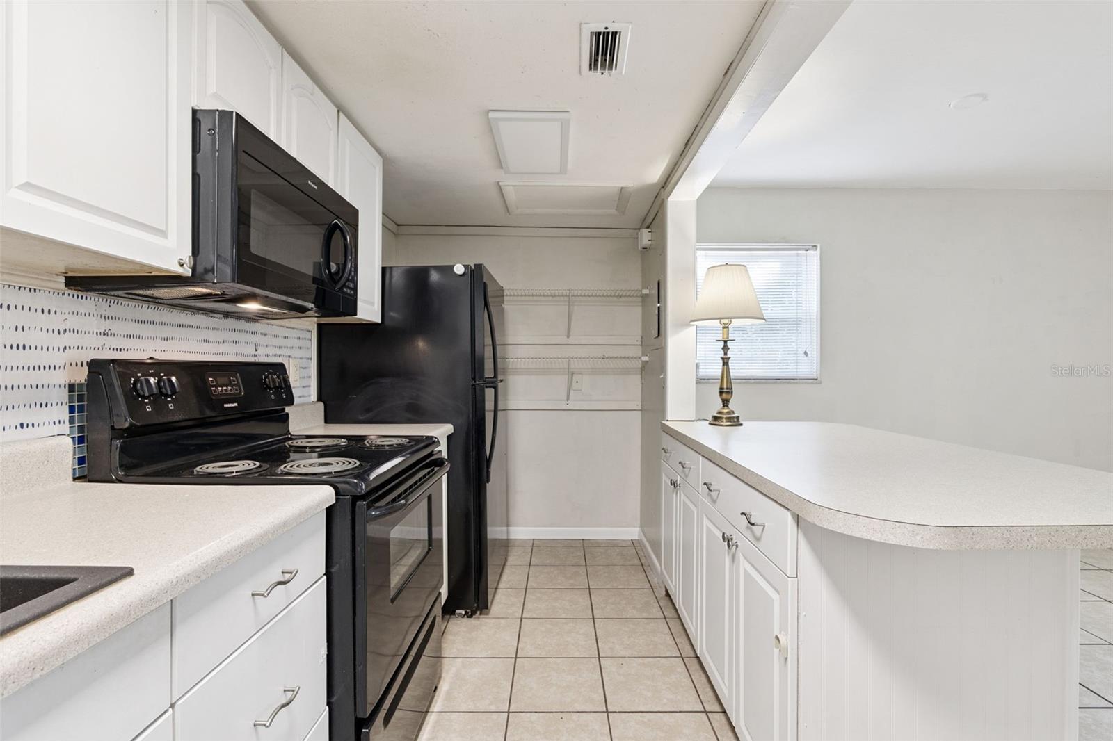 Image 12 of 23 For 1576 Zinnia Drive