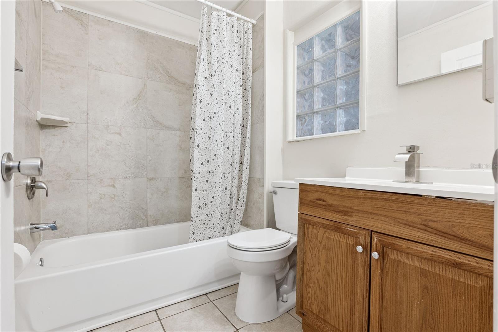 Image 19 of 23 For 1576 Zinnia Drive