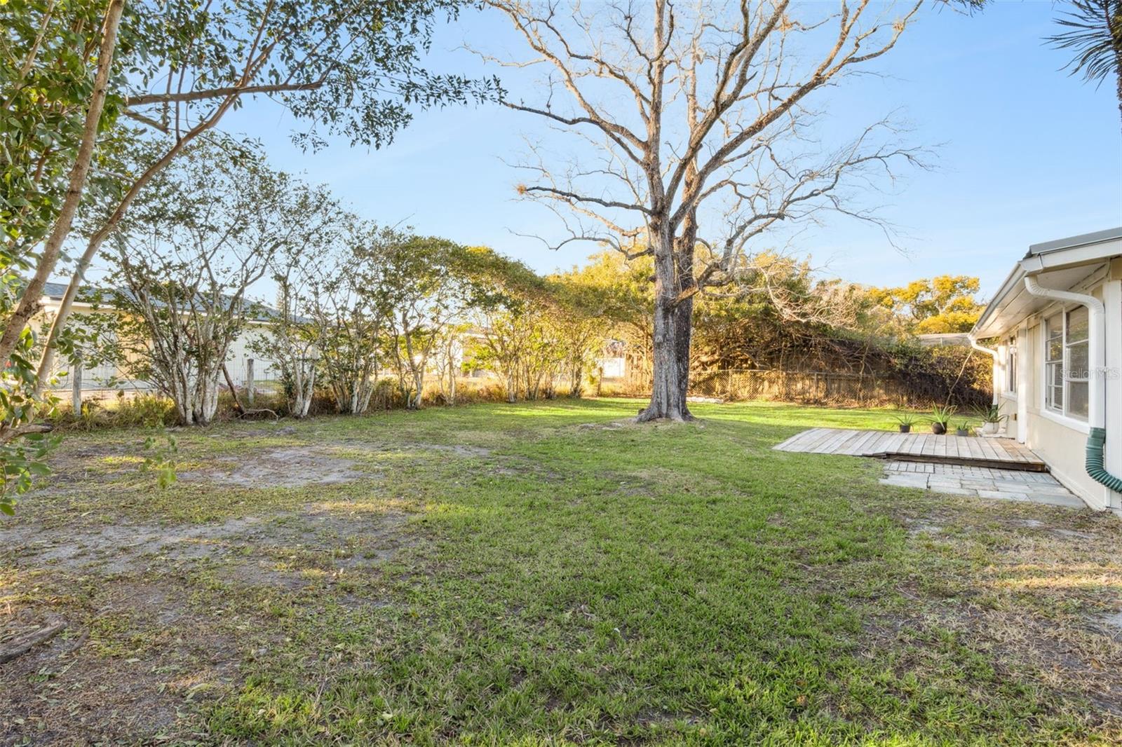 Image 20 of 23 For 1576 Zinnia Drive