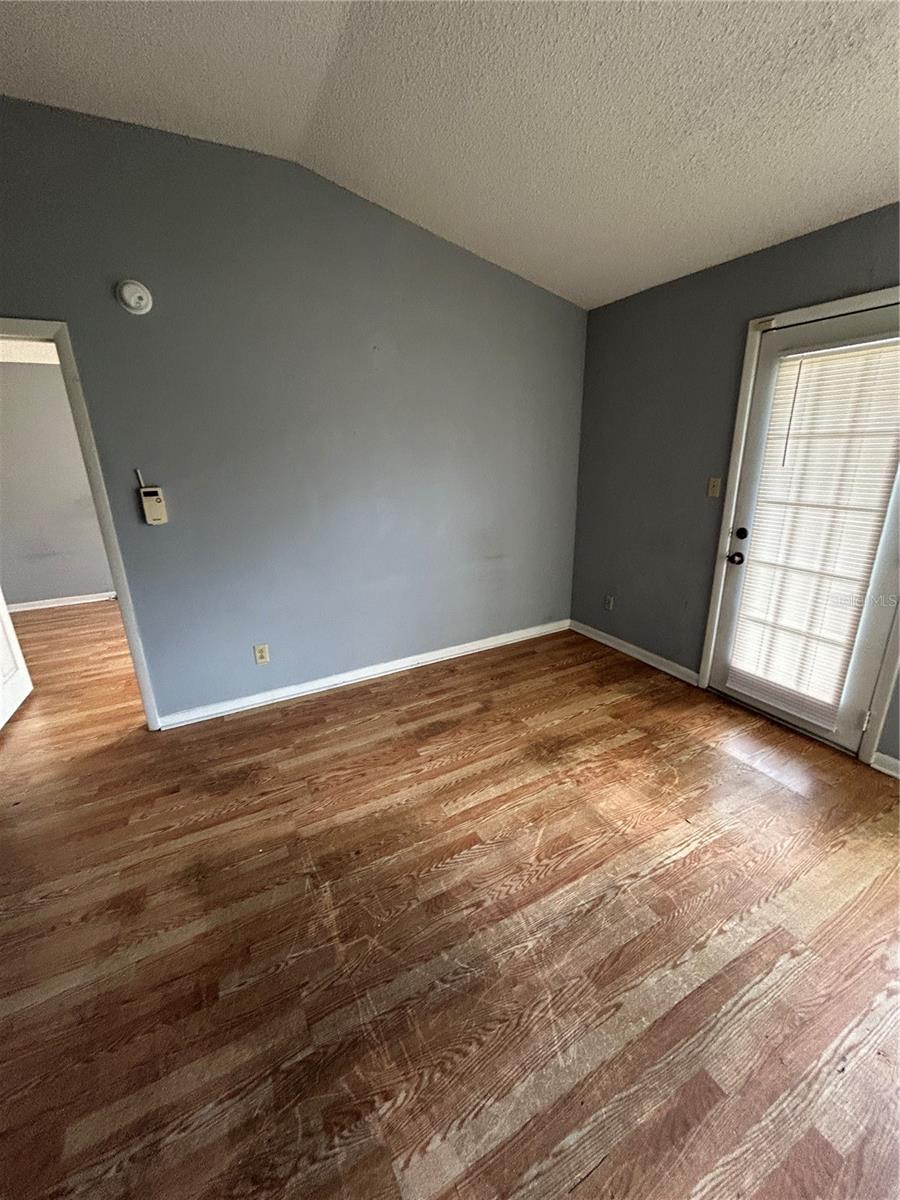 Image 3 of 7 For 5500 Devonbriar Way G203