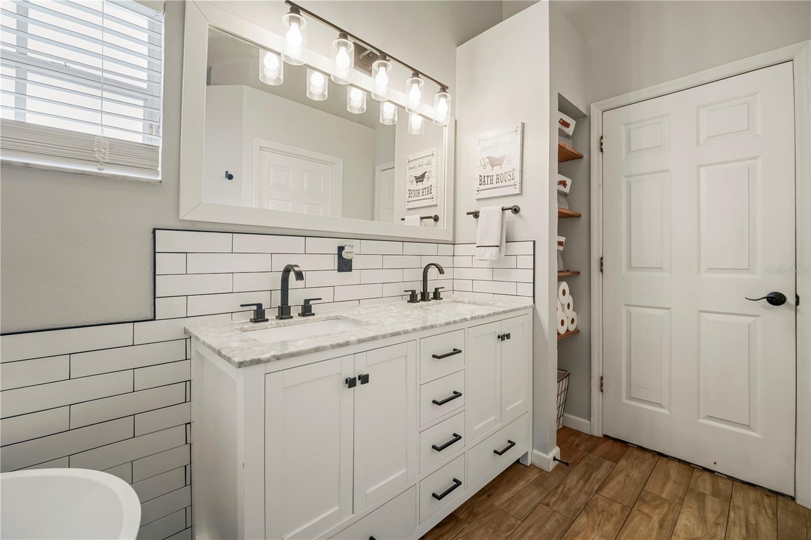 Image 14 of 26 For 2241 Summer Raye Court