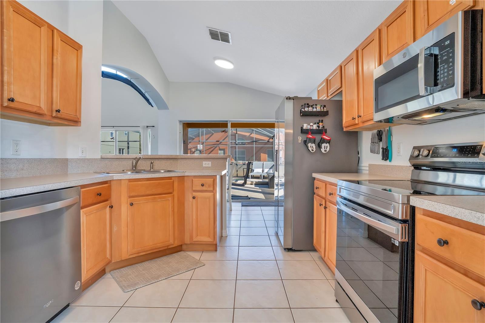 Image 4 of 50 For 161 Hideaway Beach Lane