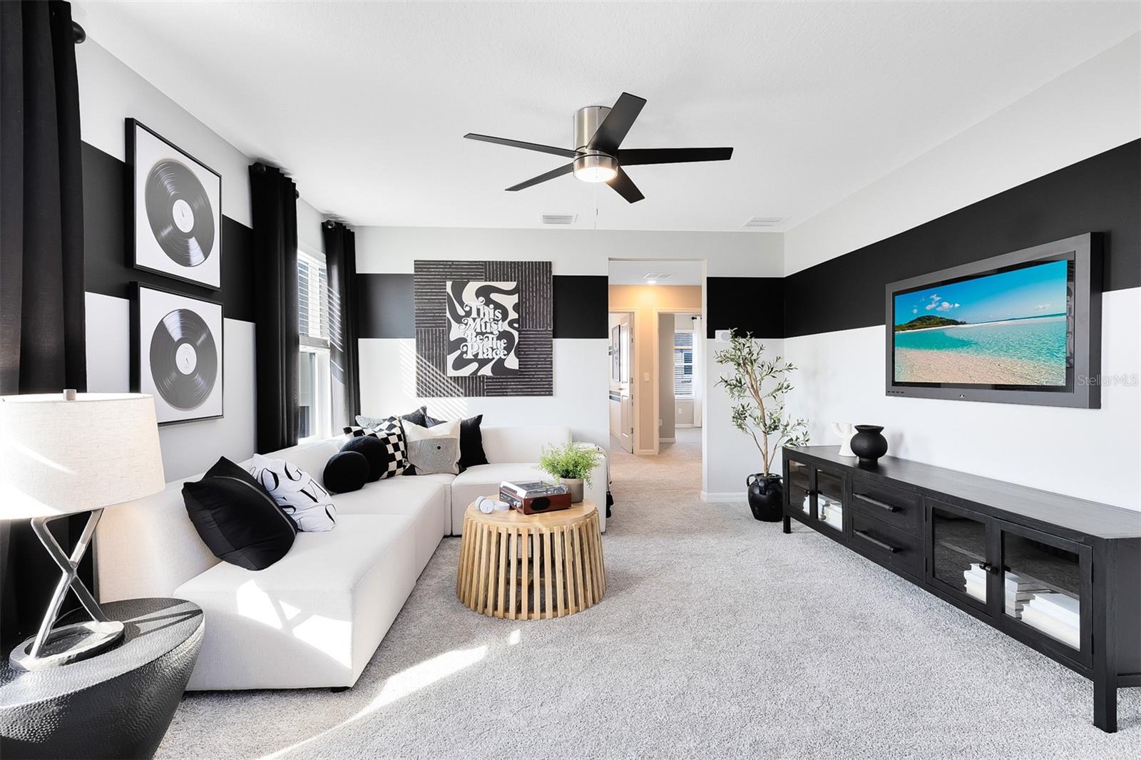 Image 17 of 33 For 10716 Leafy Laurel Street