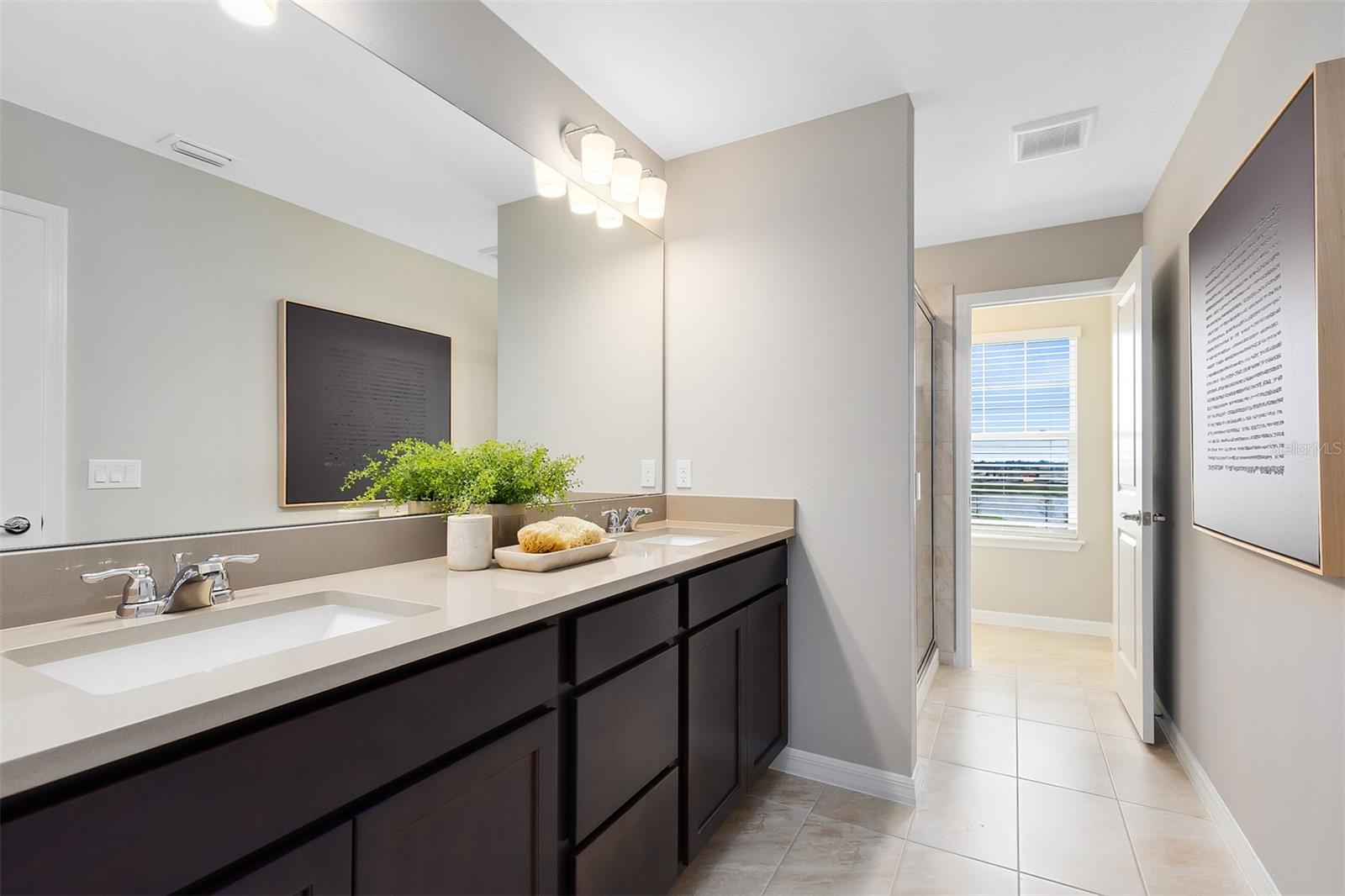 Image 20 of 33 For 10716 Leafy Laurel Street