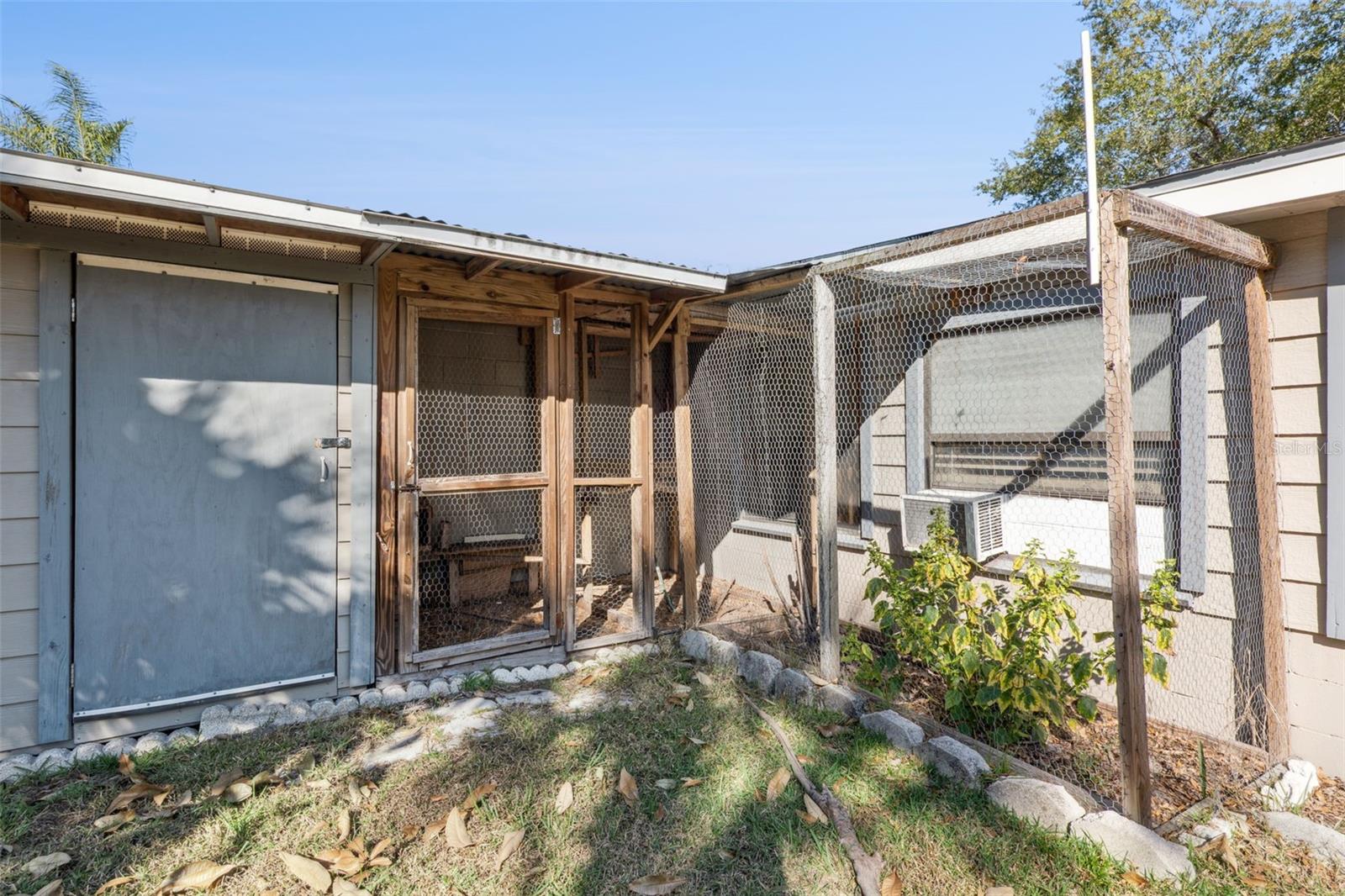 Image 28 of 30 For 910 Parson Brown Way