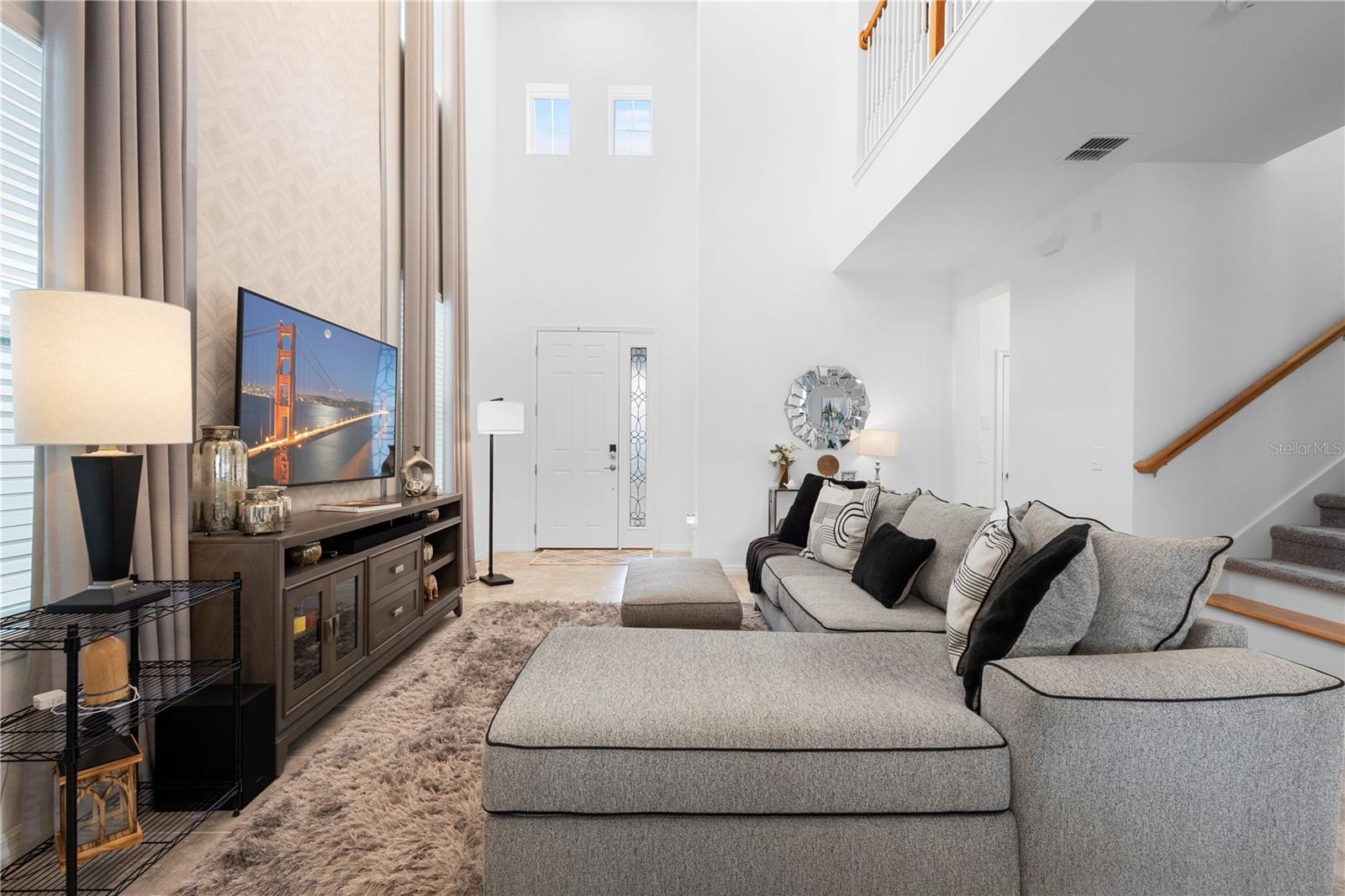 Image 17 of 97 For 2812 Hilltop Road