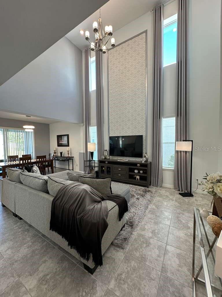 Image 24 of 97 For 2812 Hilltop Road