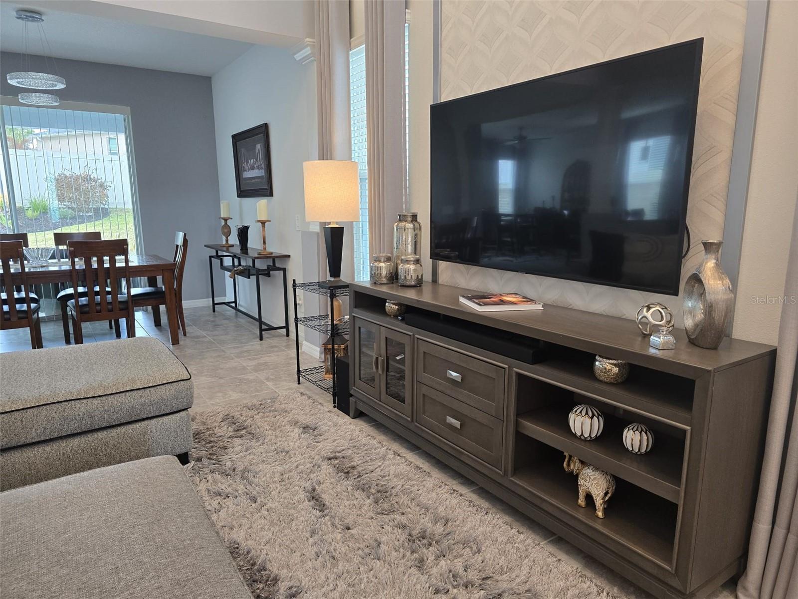 Image 27 of 97 For 2812 Hilltop Road