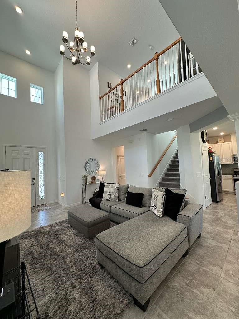 Image 36 of 97 For 2812 Hilltop Road