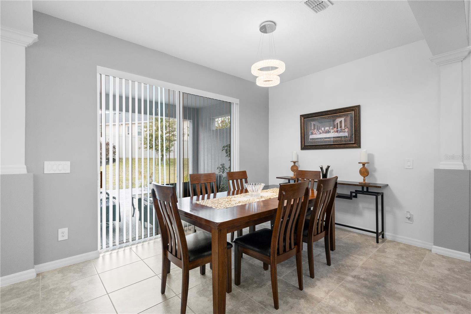 Image 43 of 97 For 2812 Hilltop Road