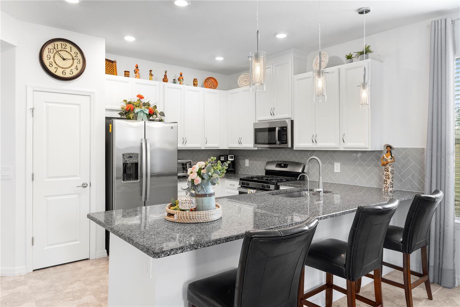 Image 51 of 97 For 2812 Hilltop Road