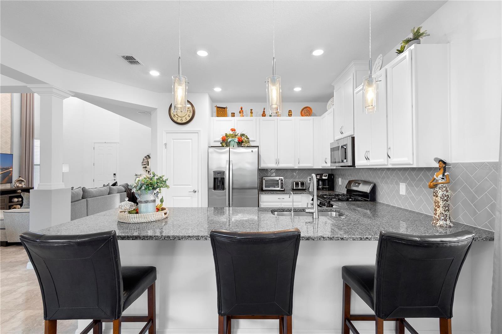 Image 53 of 97 For 2812 Hilltop Road