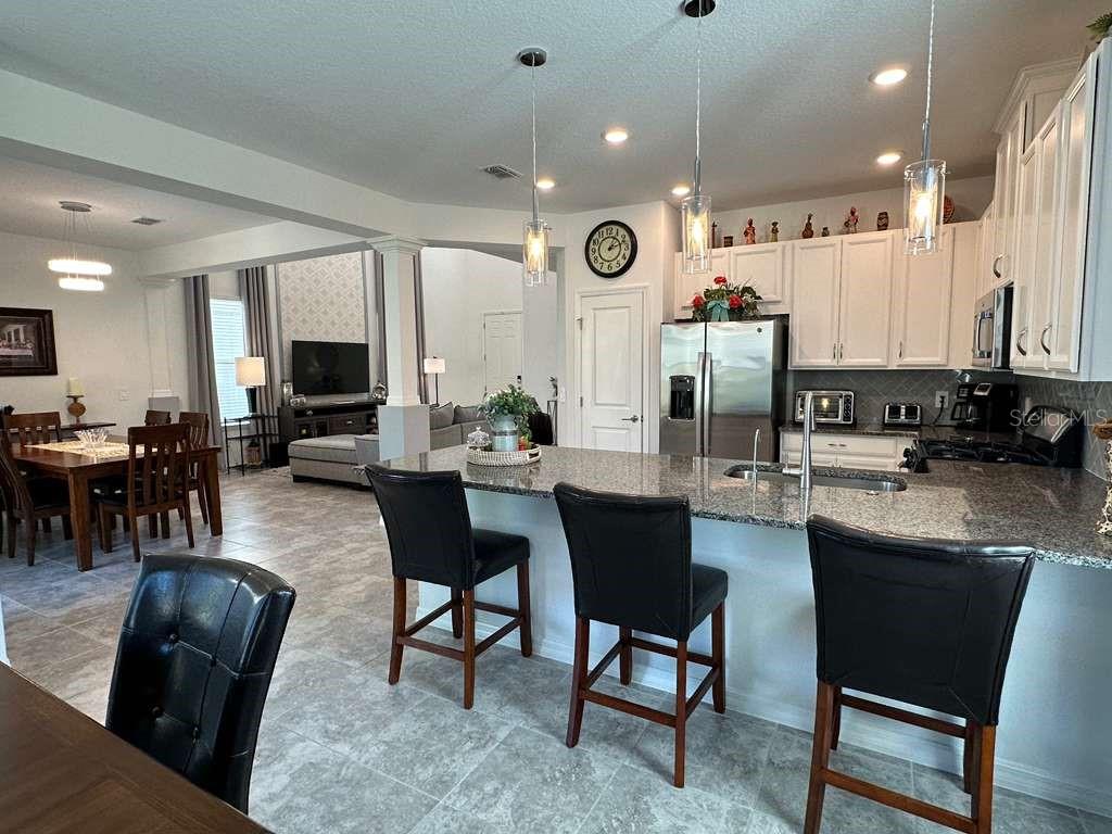 Image 54 of 97 For 2812 Hilltop Road