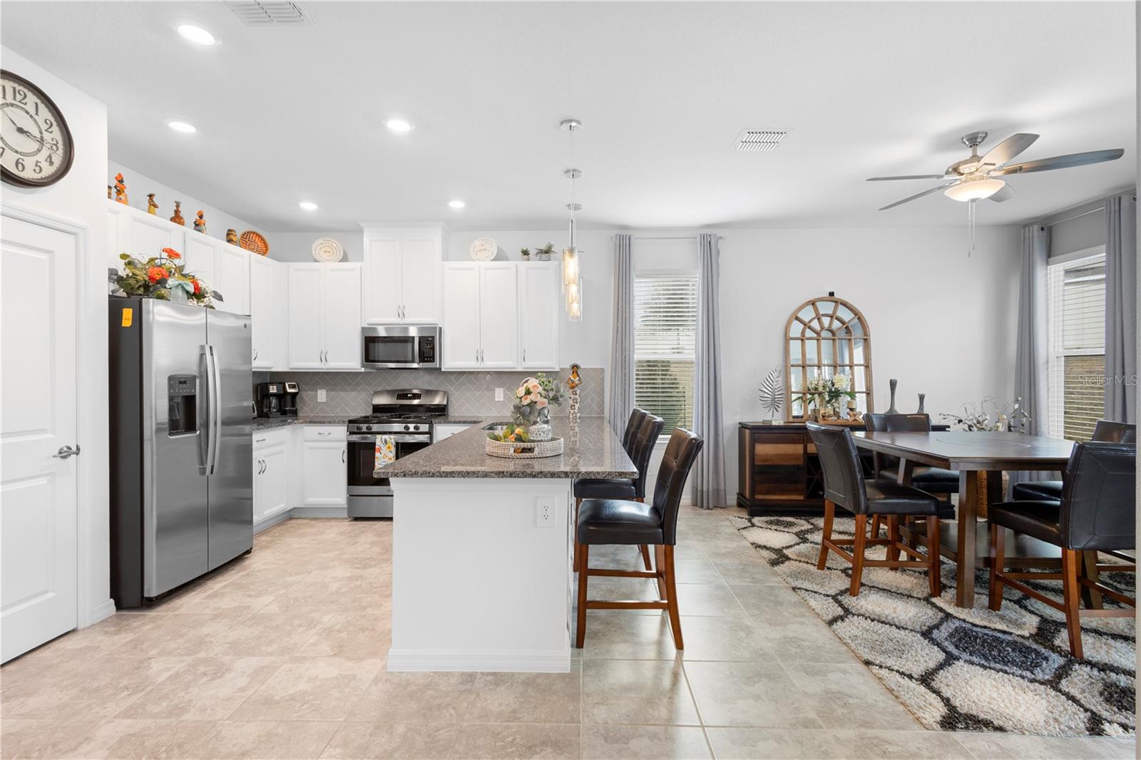 Image 56 of 97 For 2812 Hilltop Road