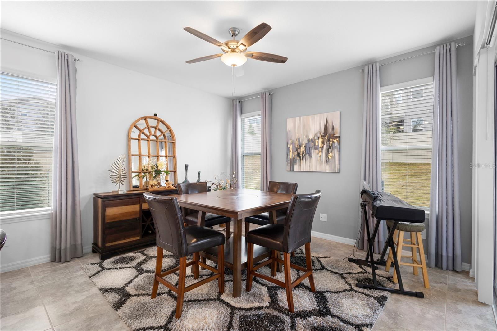 Image 59 of 97 For 2812 Hilltop Road