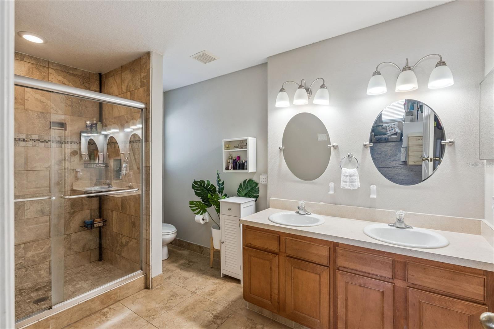 Image 18 of 25 For 3933 Pemberly Pines Circle