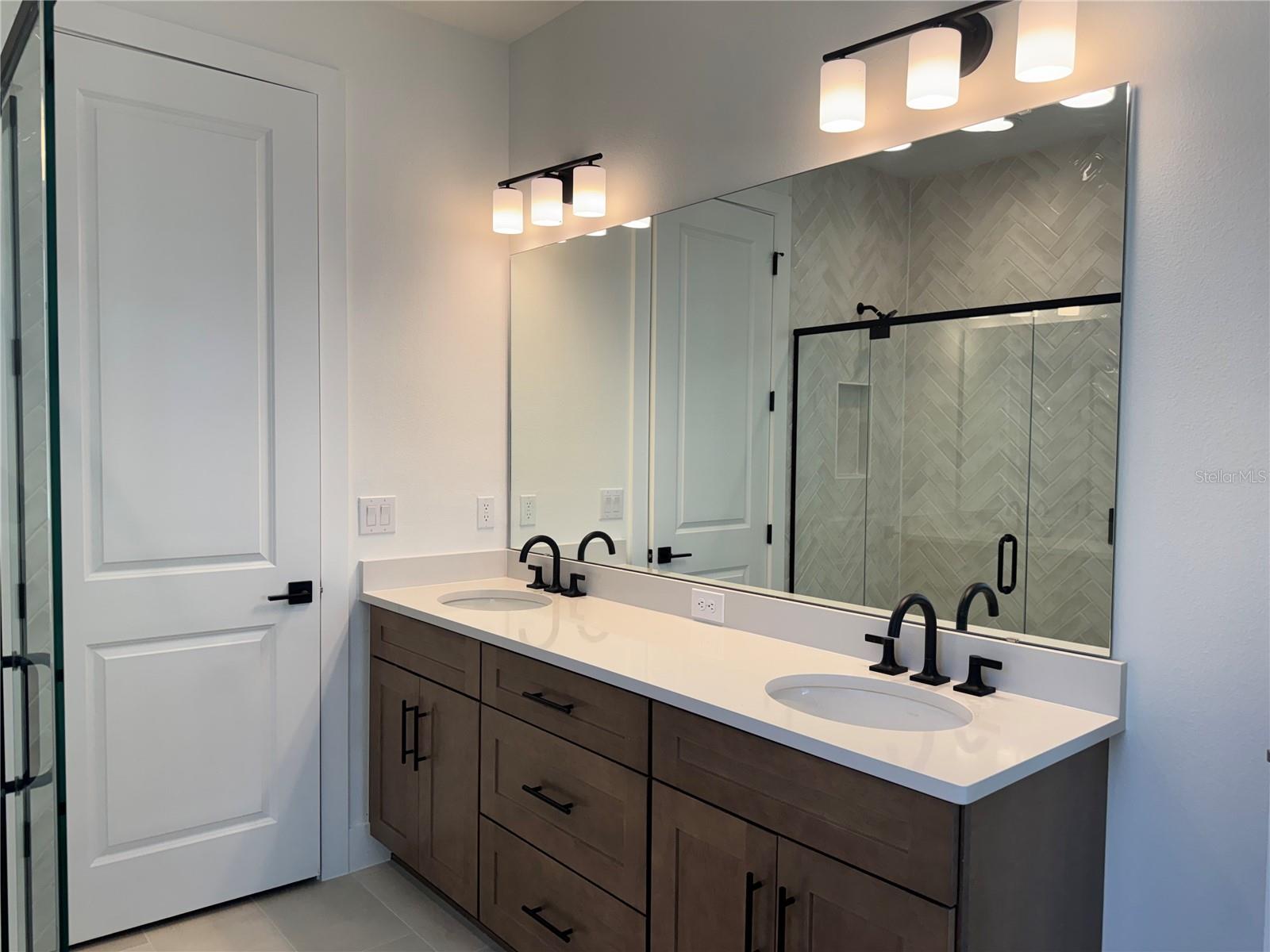 Image 22 of 34 For 1861 Stonecliff Drive