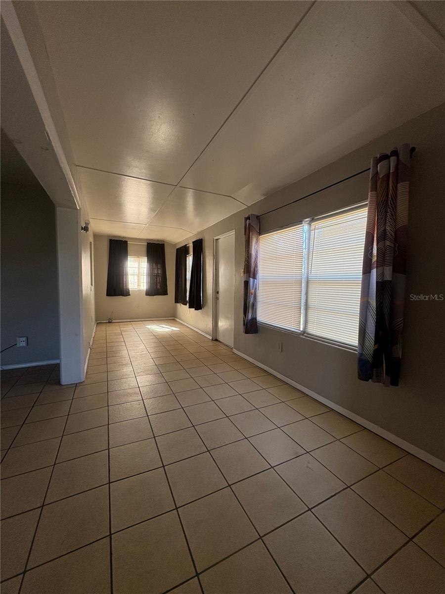 Image 6 of 11 For 1822 Horne Avenue