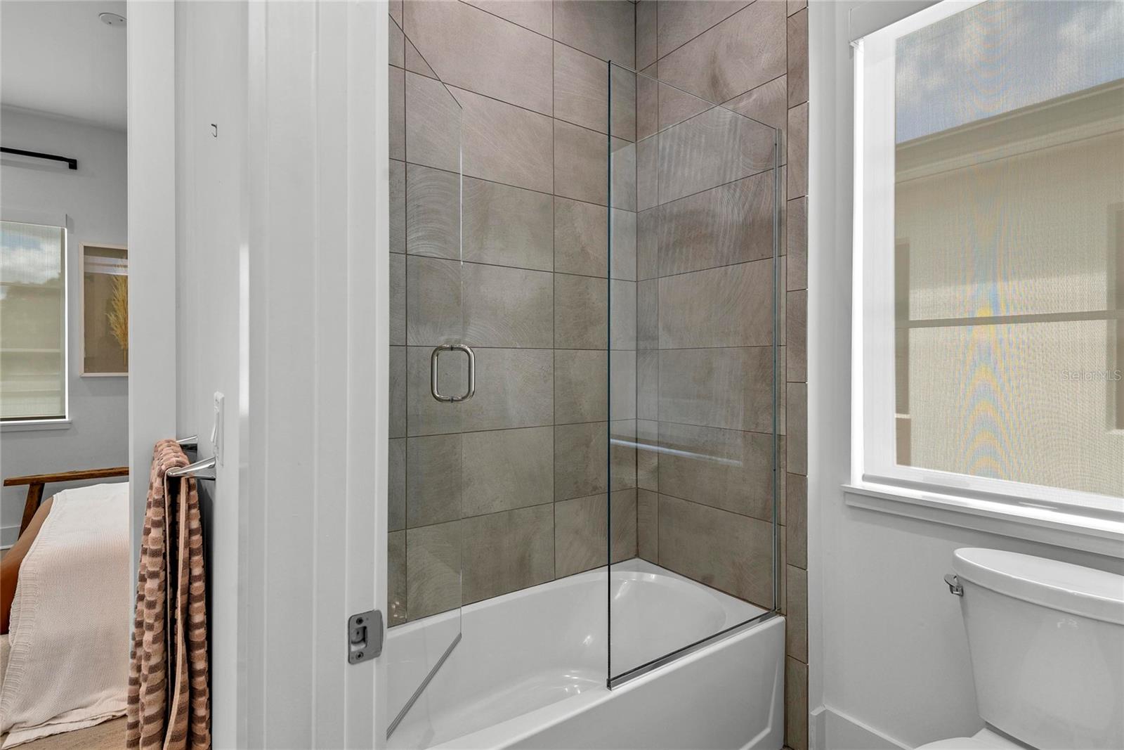 Image 28 of 45 For 503 Canton Avenue