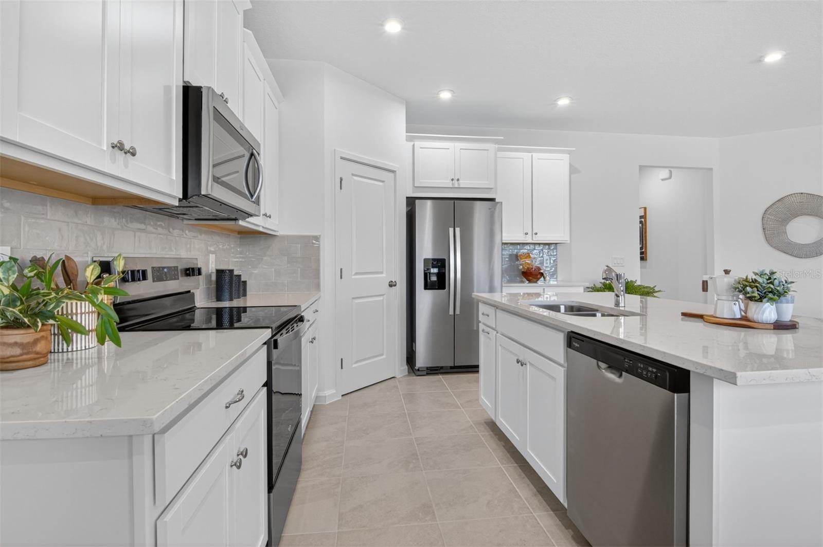 Image 8 of 12 For 452 Free Range Drive