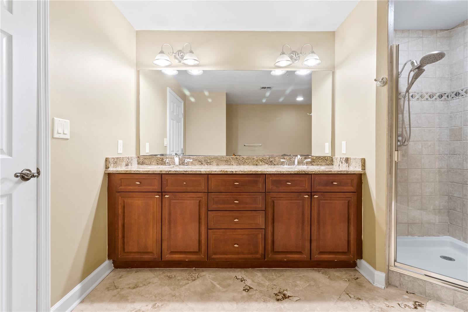 Image 16 of 32 For 6336 Buford Street 506