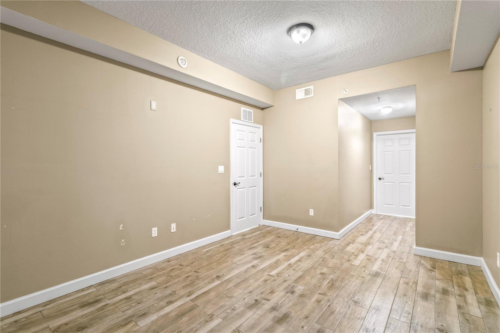 Image 21 of 32 For 6336 Buford Street 506