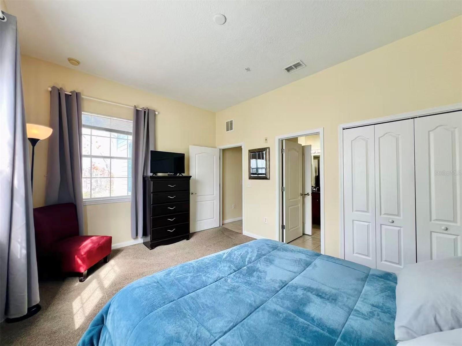 Image 17 of 36 For 5257 Cane Island Loop 402