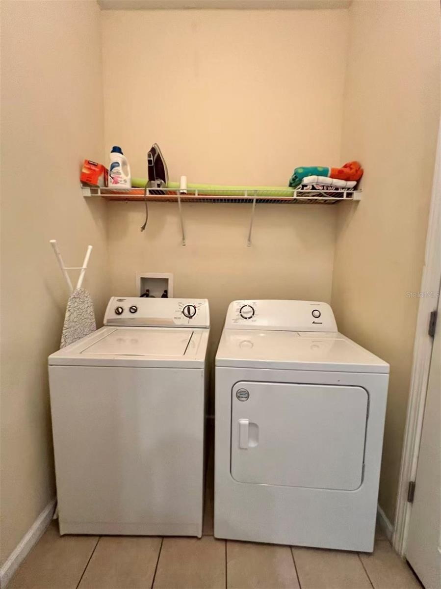 Image 19 of 36 For 5257 Cane Island Loop 402