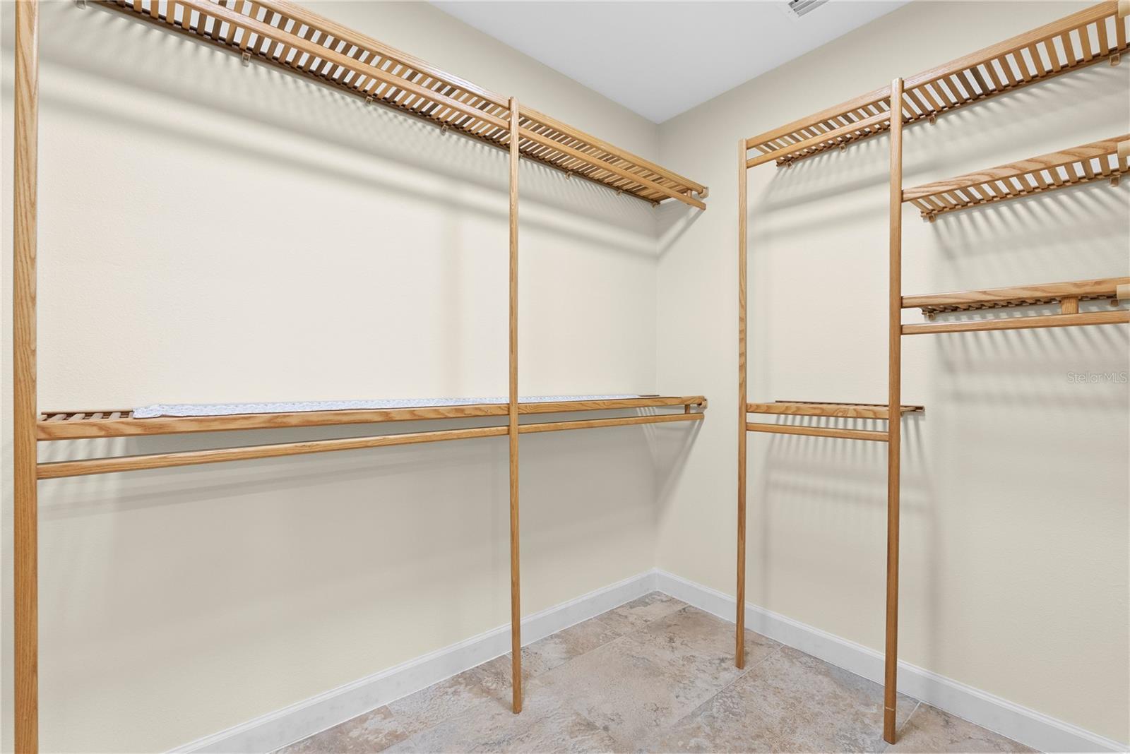 Image 10 of 31 For 8749 The Esplanade  16