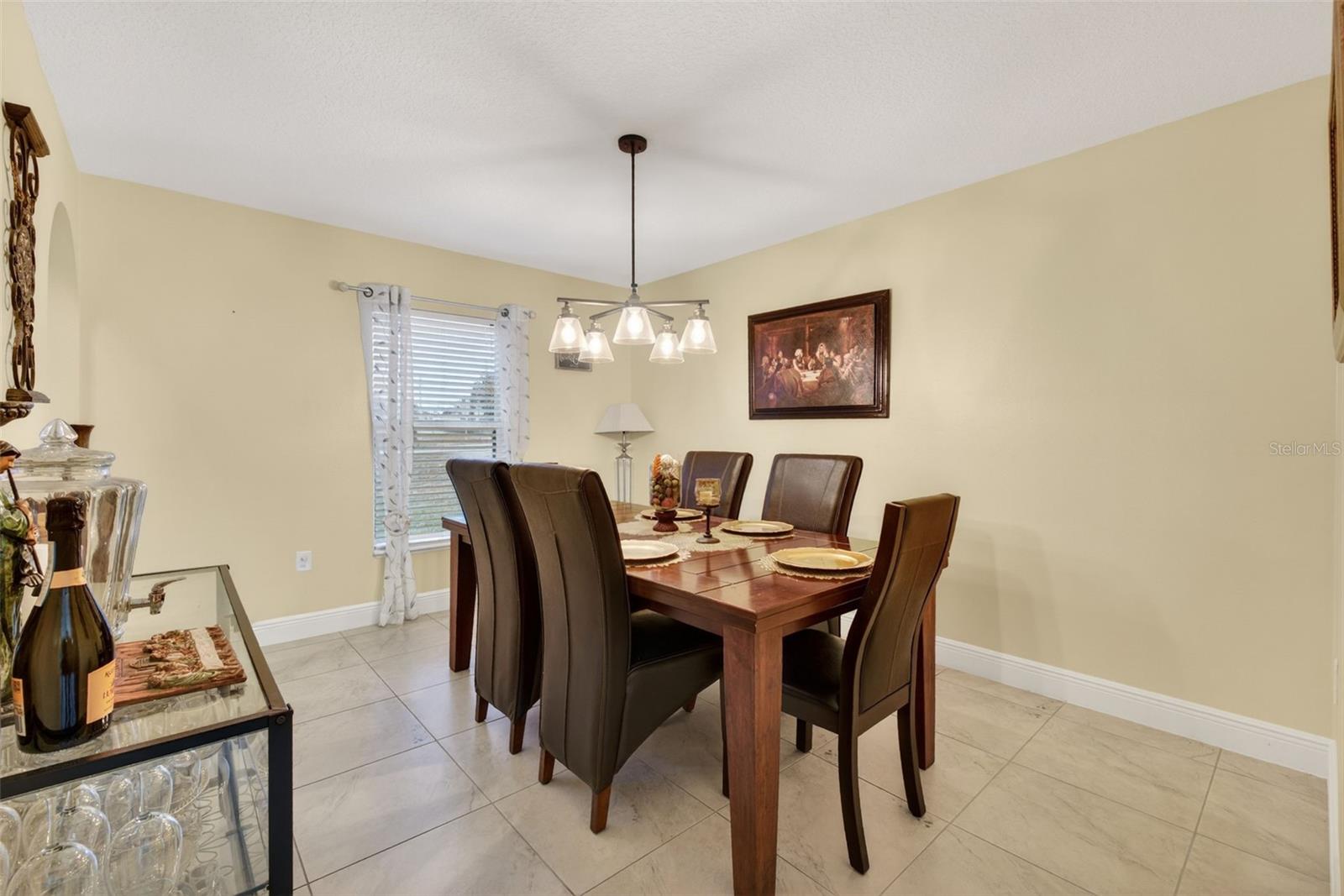 Image 10 of 35 For 871 Courtland Boulevard