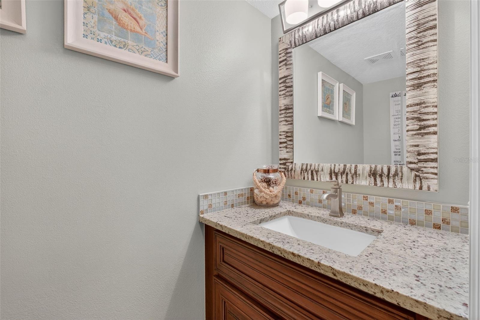 Image 11 of 35 For 871 Courtland Boulevard