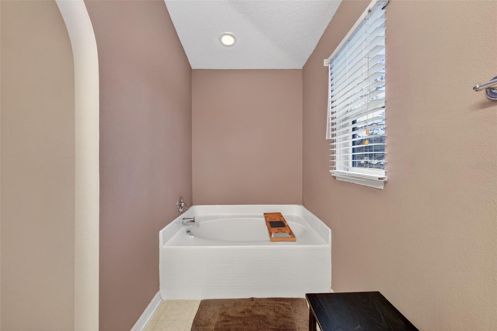 Image 20 of 35 For 871 Courtland Boulevard