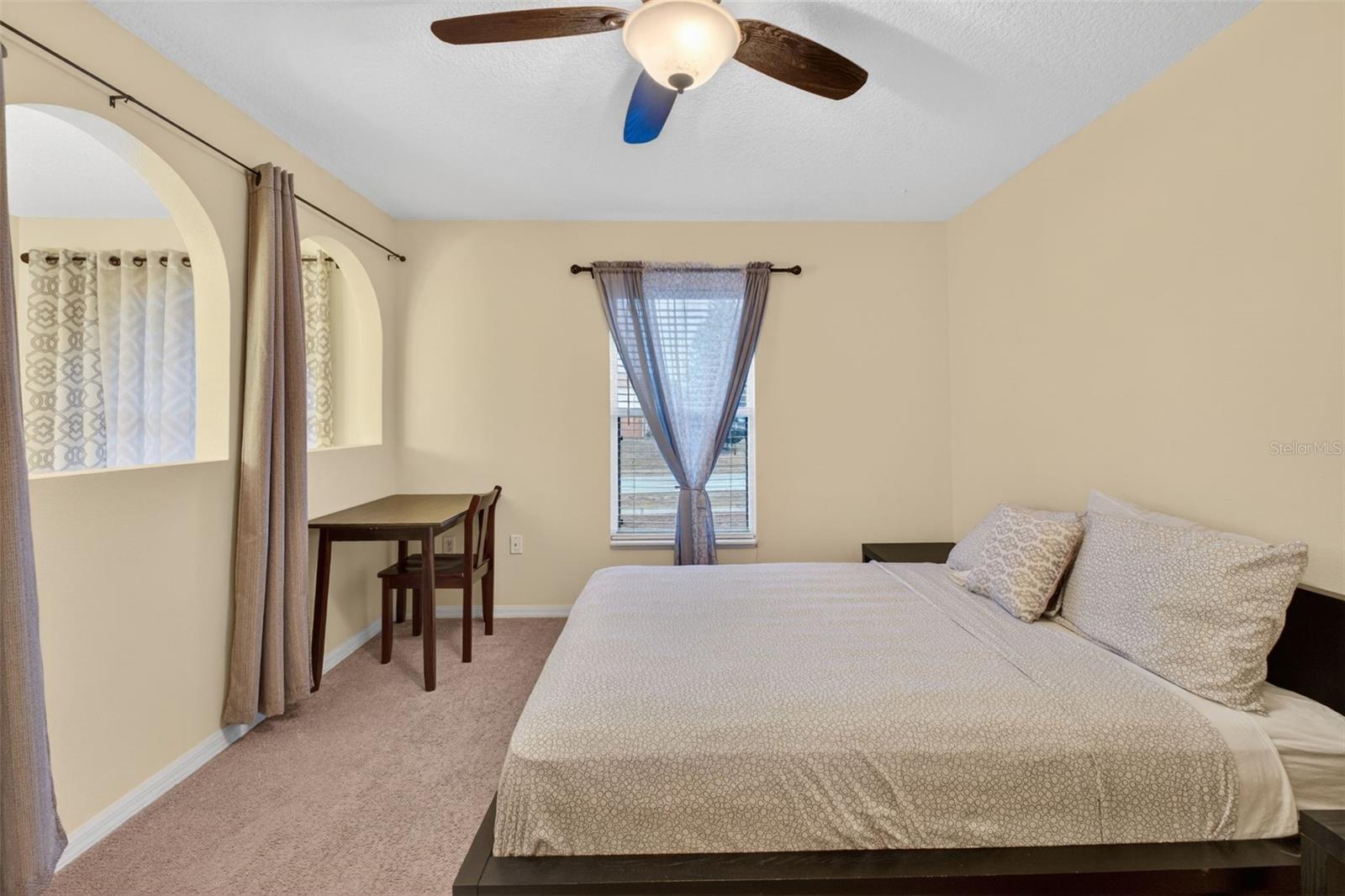 Image 22 of 35 For 871 Courtland Boulevard