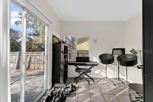 Image 16 of 21 For 172 Grove Street