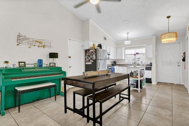 Image 7 of 21 For 172 Grove Street