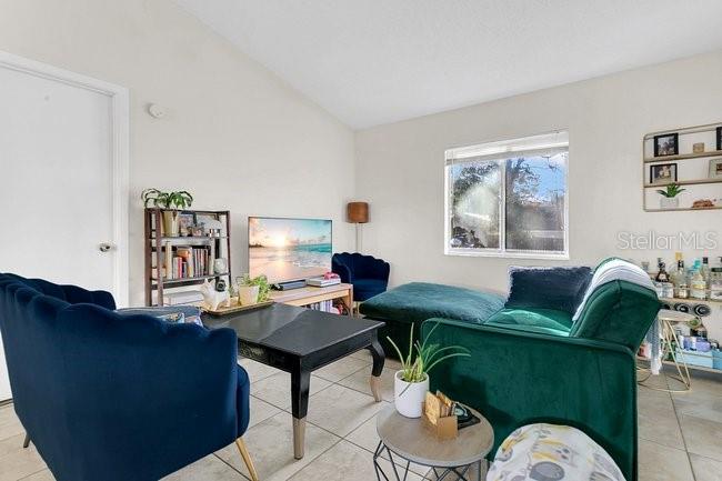 Image 9 of 21 For 172 Grove Street