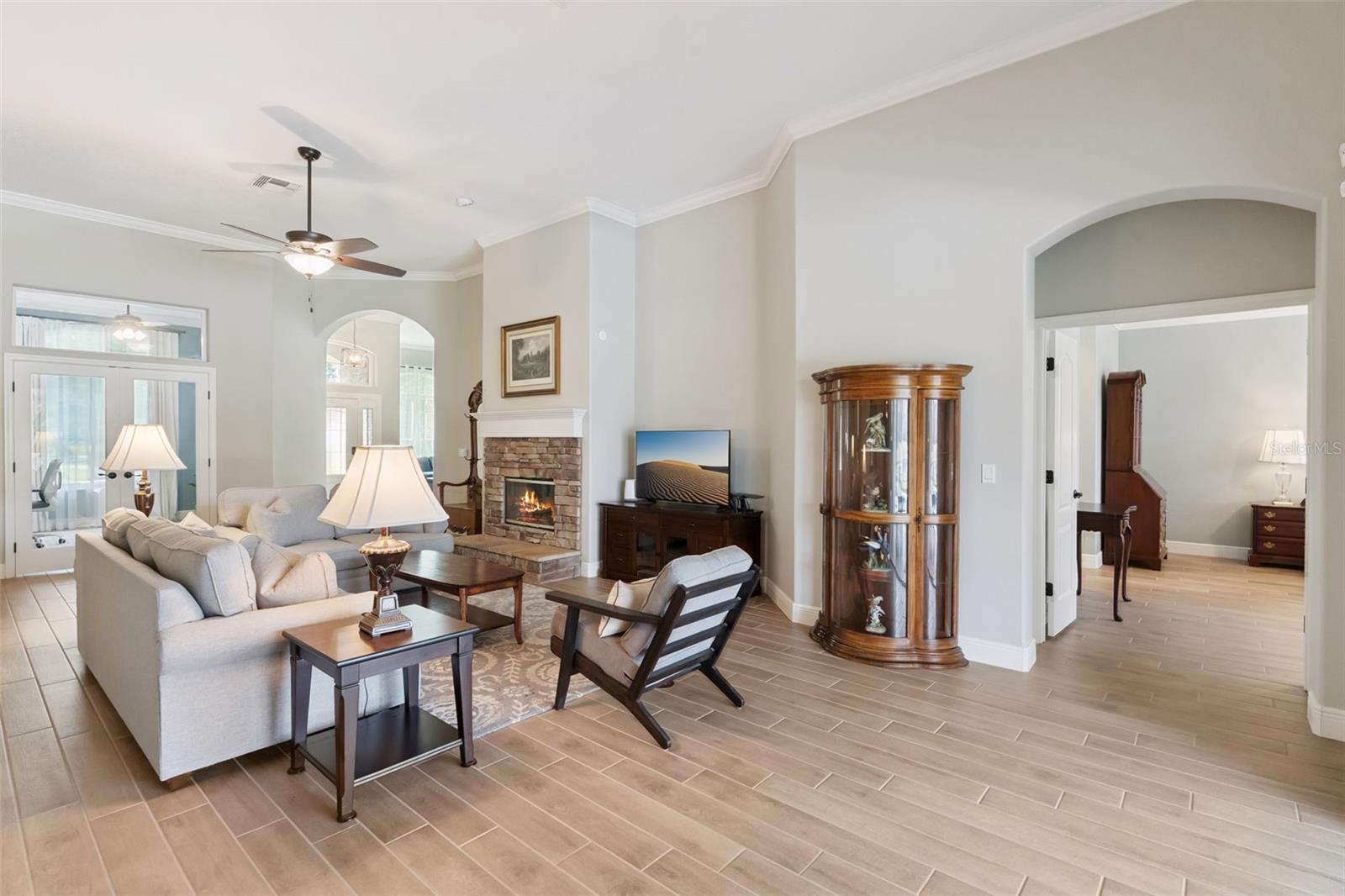 Image 5 of 48 For 3352 Beazer Drive