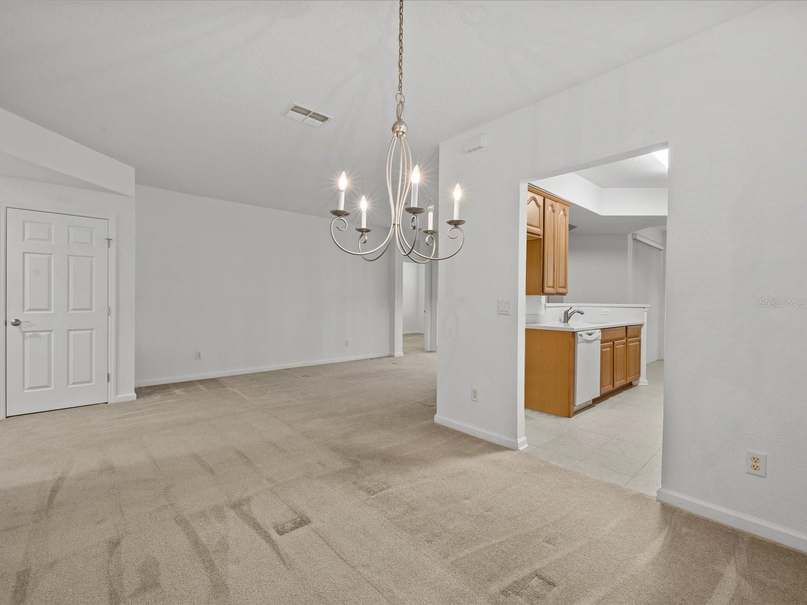 Image 13 of 42 For 8338 Quimby Circle